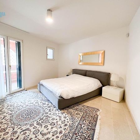 Porto San Rocco Tirabora Short Rent Lägenhet Múggia Exteriör bild